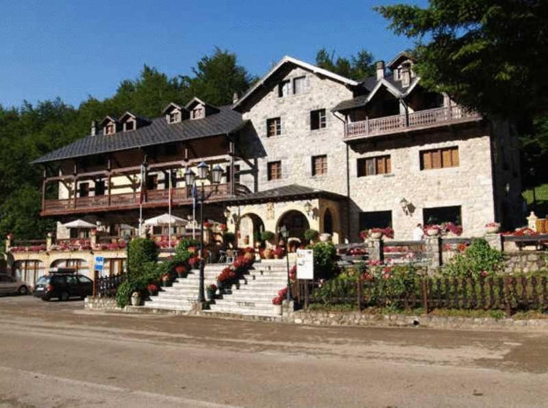 Hotel Rebeco Фуэнте-Де Экстерьер фото